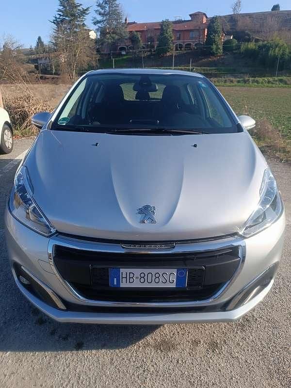 Usata Peugeot 208 Active 82 CV (60 kW) 2017 Utilitaria