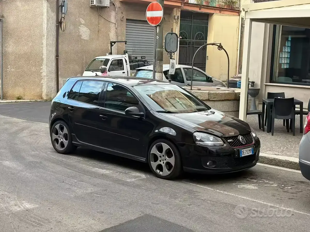 Usata VW Golf V GTI 200 CV (147 kW) 2007 Nero Berlina