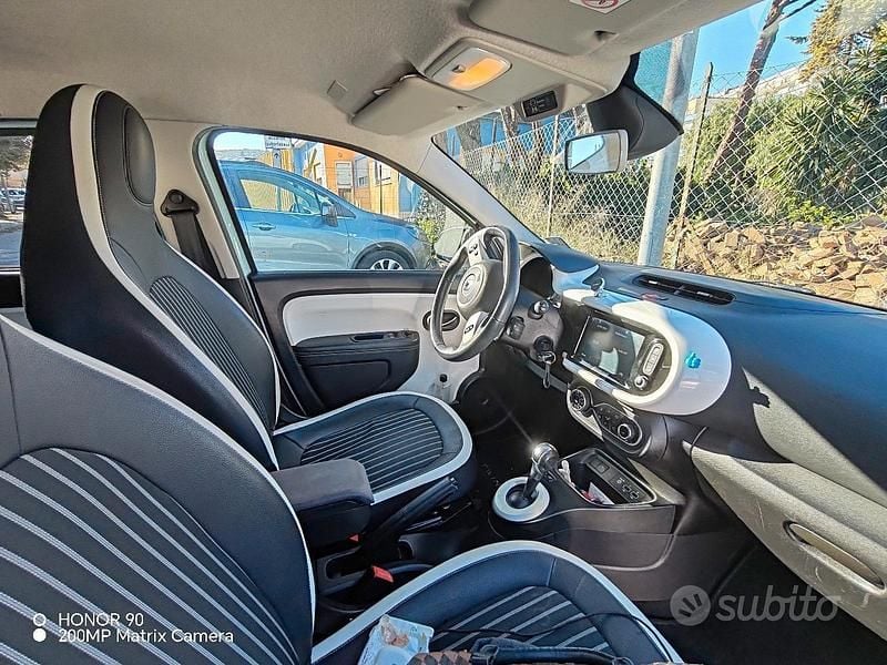 Usata Renault Twingo 60 kW (82 CV) 2021 Utilitaria