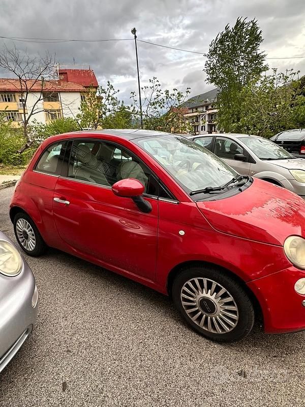 Begagnad Fiat 500 69 HK (50 kW) 2011 Röd Halvkombi