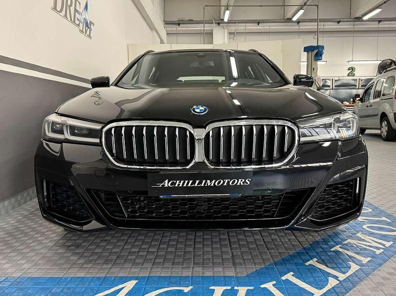 Usata BMW 530e M Sport 184 CV (135 kW) 2021 Blacksapphire Station wagon