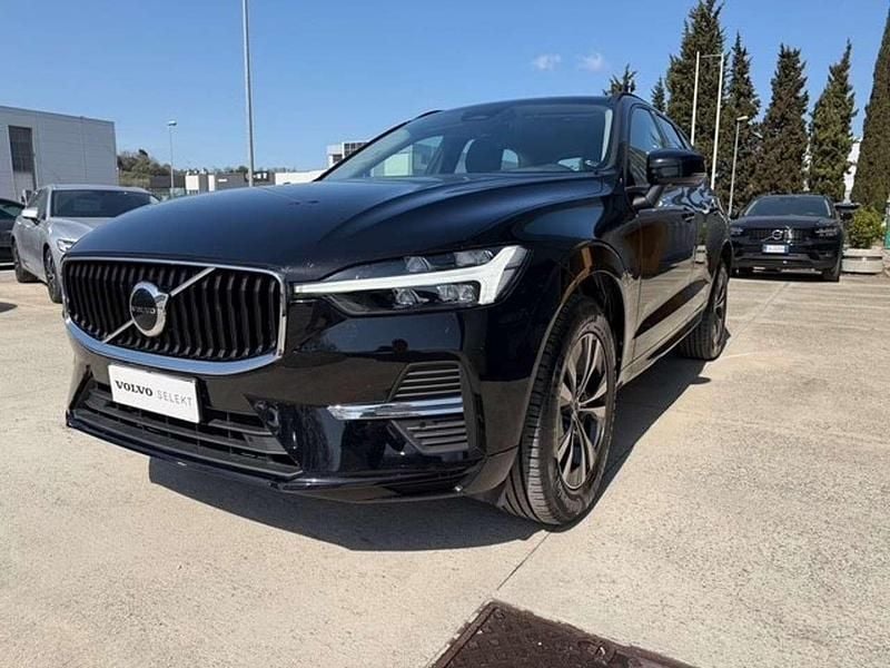Usata Volvo XC60 Momentum 197 CV (144 kW) 2021 Nero SUV
