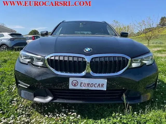 Begagnad BMW 318 Sport Line 150 HK (110 kW) 2021 Svart Kombi