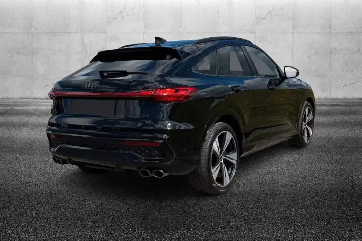 Usata Audi SQ5 367 CV (269 kW) 2025 Nero SUV