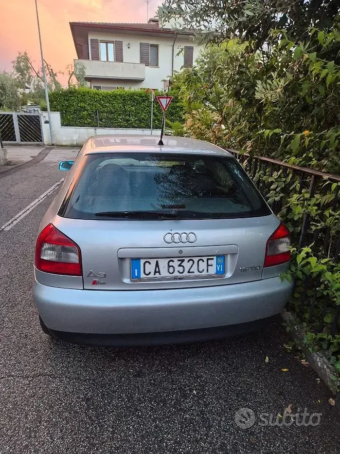 Usata Audi A3 130 CV (95 kW) 2002 Grigio Utilitaria