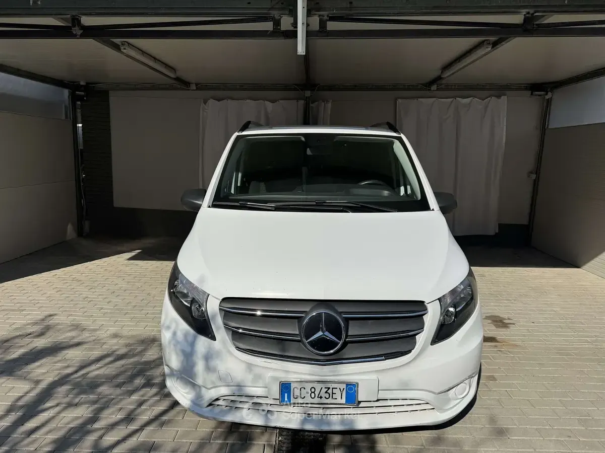 Begagnad Mercedes Vito 136 HK (100 kW) 2021 Vit Van