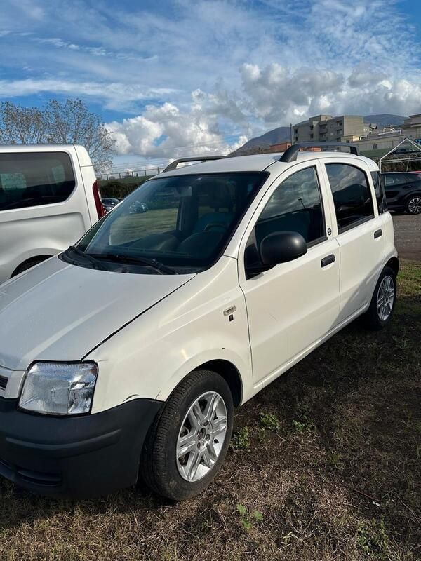 Usata Fiat Panda Dynamic 75 CV (55 kW) 2011 Bianco Utilitaria