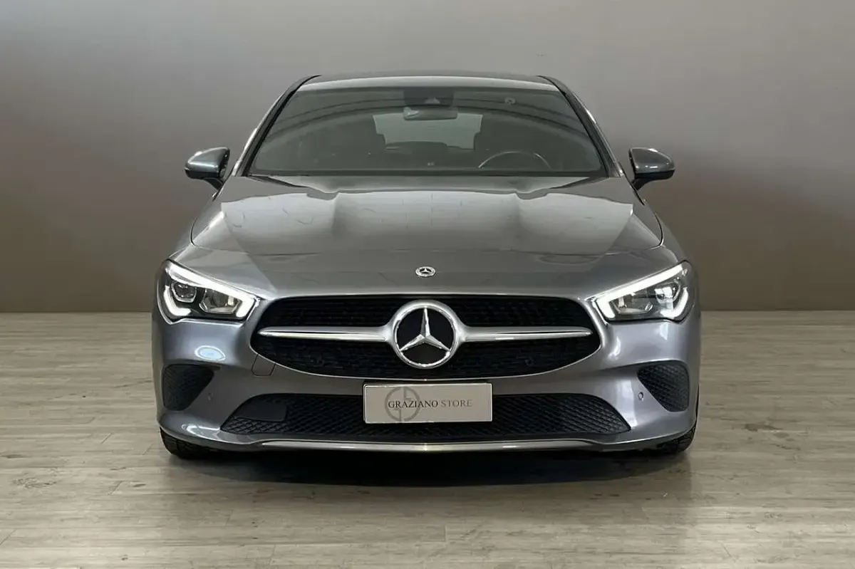 Usata Mercedes CLA180 Shooting Brake Business 116 CV (85 kW) 2022 Grigio Station wagon