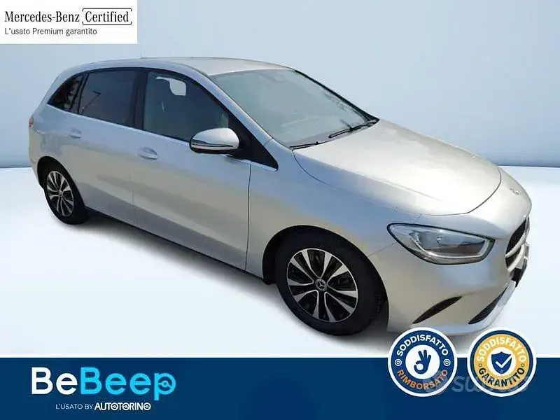 Usata Mercedes B180 Executive 116 CV (85 kW) 2023 Argento metallizzato Utilitaria