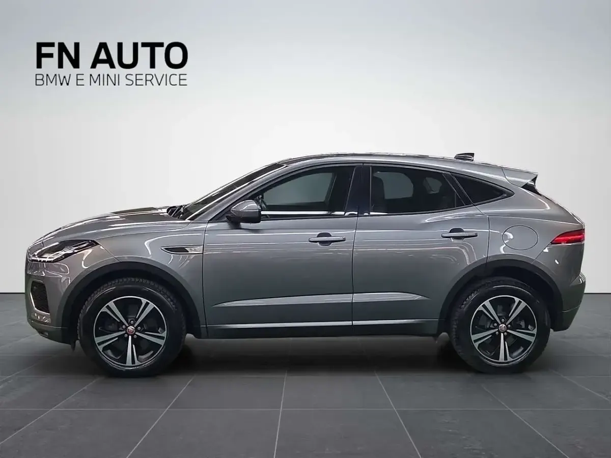 Usata Jaguar E-Pace R-Dynamic 300 CV (220 kW) 2022 Gray SUV