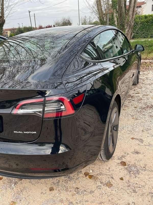 Usata 2023 Tesla Model 3 Berlina | 36.000 € (Molto cara) - Immagine 1/4