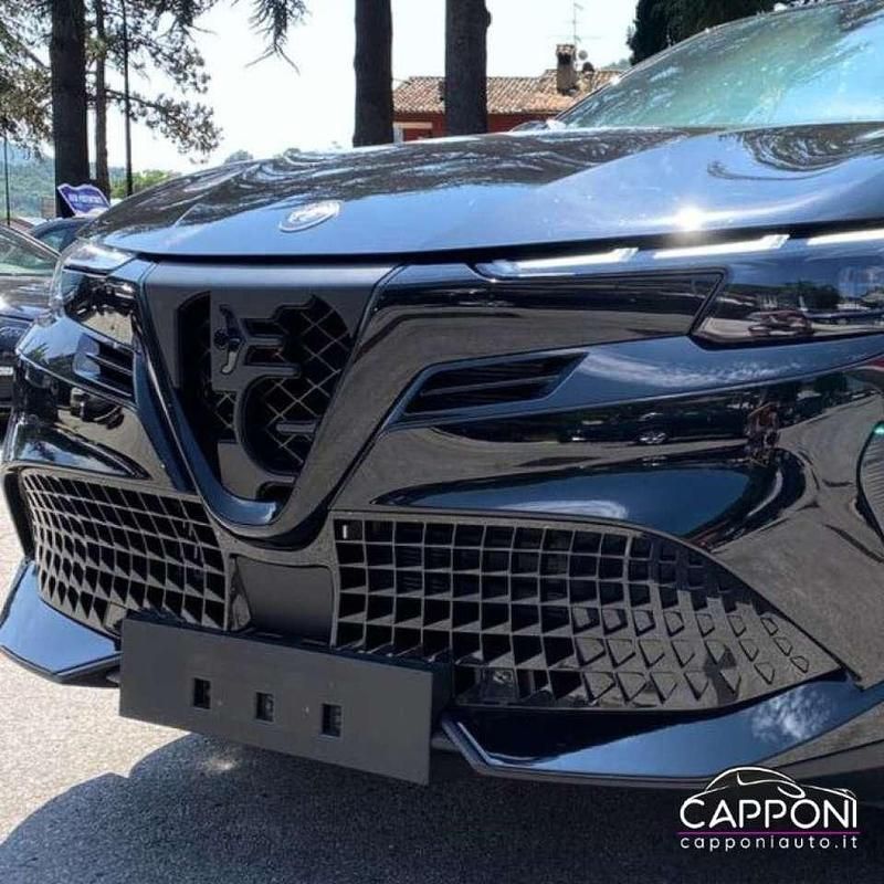 Usata Alfa Romeo Junior Edizione Speciale 136 CV (100 kW) 2024 Nero SUV