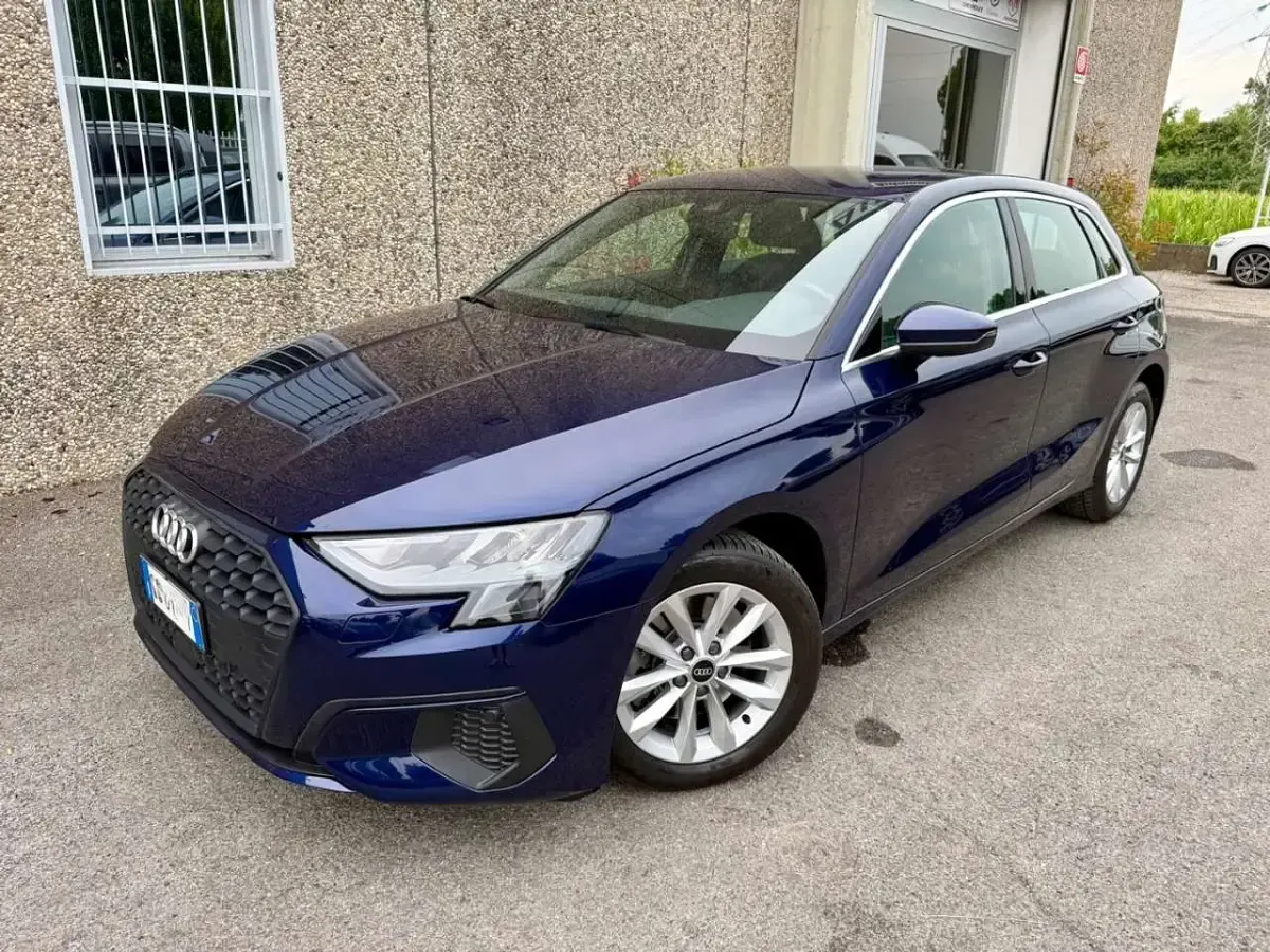 Usata Audi A3 Advanced 150 CV (110 kW) 2021 Blu/azzurro Berlina
