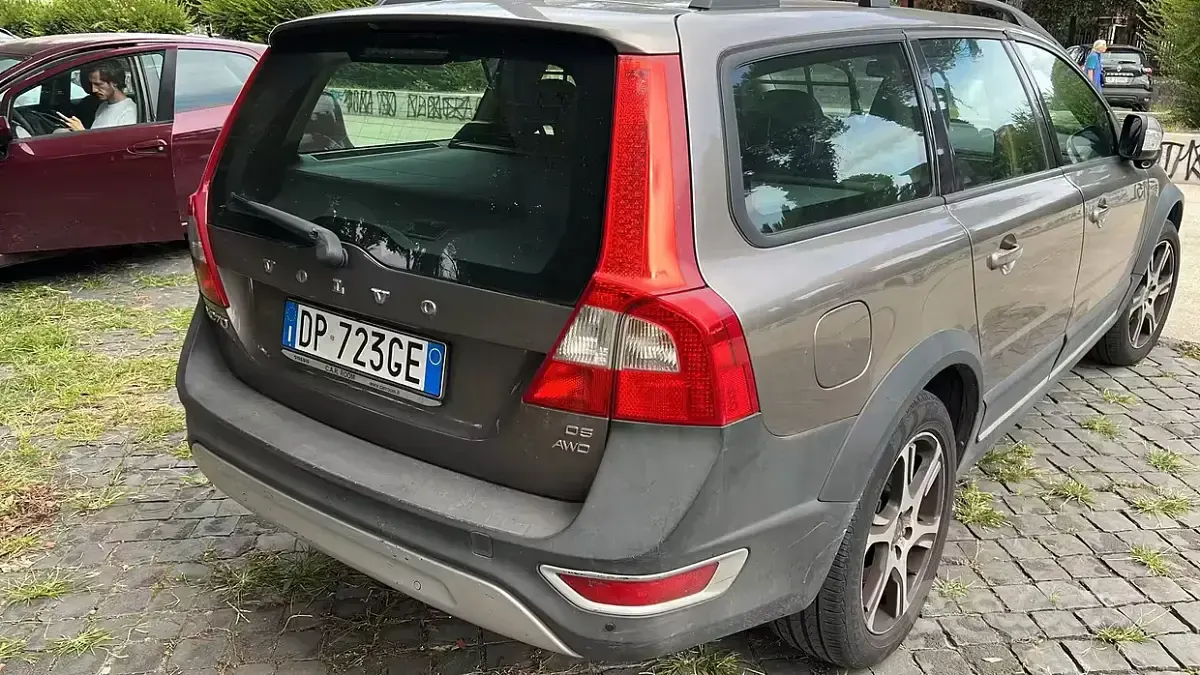 Usata Volvo XC70 185 CV (136 kW) 2008 Grigio Station wagon