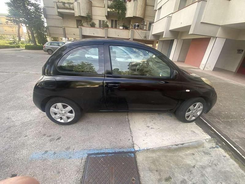 Usata Nissan Micra Visia 80 CV (58 kW) 2003 Nero Utilitaria