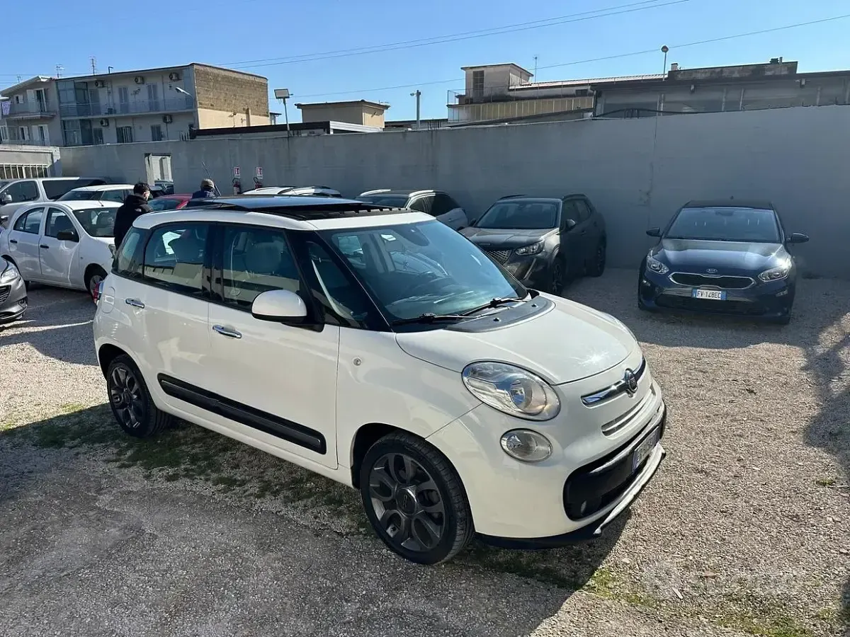 Usata Fiat 500L Lounge 84 CV (61 kW) 2014 Bianco Monovolume