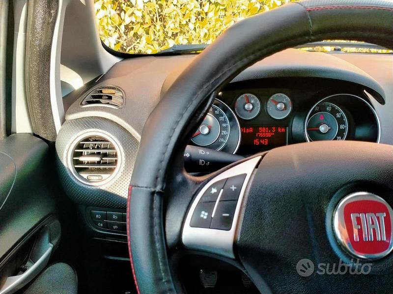 Usata Fiat Punto Evo Dynamic 95 CV (69 kW) 2011 Grigio Utilitaria