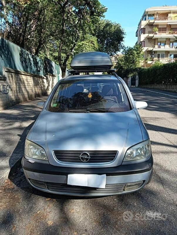 Usata Opel Zafira 116 CV (85 kW) 2000 Grigio Monovolume