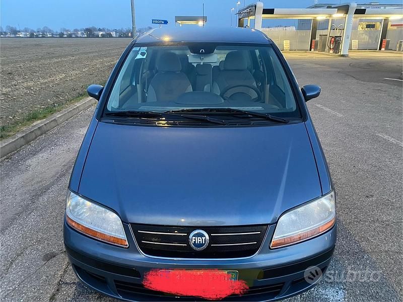 Usata Fiat Idea 2004 Blu Monovolume