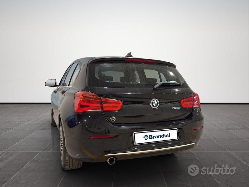 Usata BMW 116 Efficient Dynamics 116 CV (85 kW) 2018 Nero Utilitaria