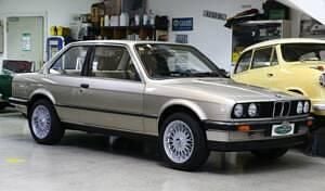 Usata BMW 318 102 CV (75 kW) 1987 Beige Berlina