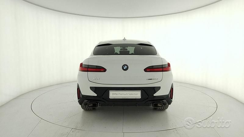 Usado BMW X4 M Sport 190 HP (139 kW) 2024 Branco SUV