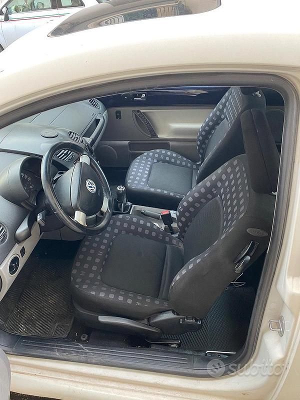 Usata VW New Beetle 2000 Bianco Utilitaria