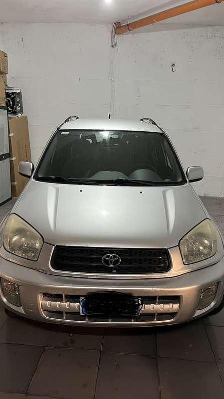 Usata Toyota RAV4 Sol 150 CV (110 kW) 2000 SUV
