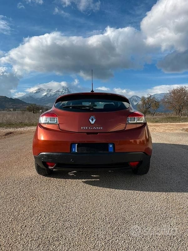 Usata Renault Mégane Coupé 110 CV (80 kW) 2010 Rosso Coupé