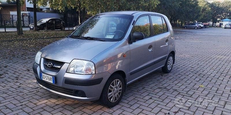 Grigio Usata 2007 Hyundai Atos Prime Due volumi | 2200 € (Buon prezzo) - Immagine 1/4