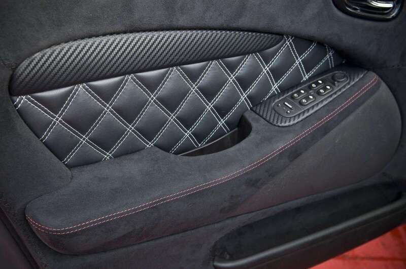 Usata Jaguar S-Type Supercharged 500 CV (367 kW) 2002 Nero shark design Berlina