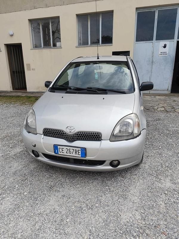 Usata Toyota Yaris 87 CV (63 kW) 2003 Berlina