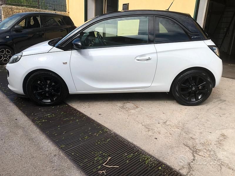 Usata Opel Adam 87 CV (63 kW) 2016 Bianco Utilitaria