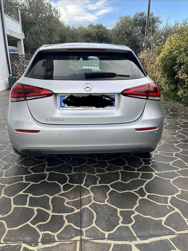 Usata Mercedes A180 Business 116 CV (85 kW) 2019 Berlina