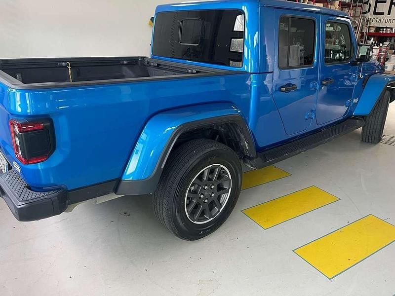 Usata Jeep Gladiator Overland 264 CV (194 kW) 2021 Blu/azzurro Pick-up