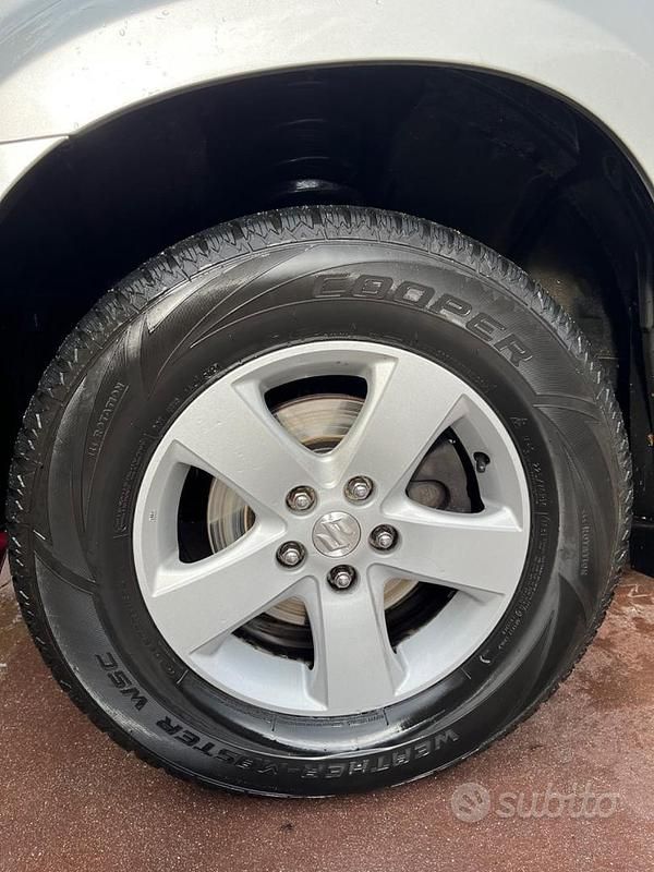 Usata Suzuki Grand Vitara 130 CV (95 kW) 2009 Grigio SUV