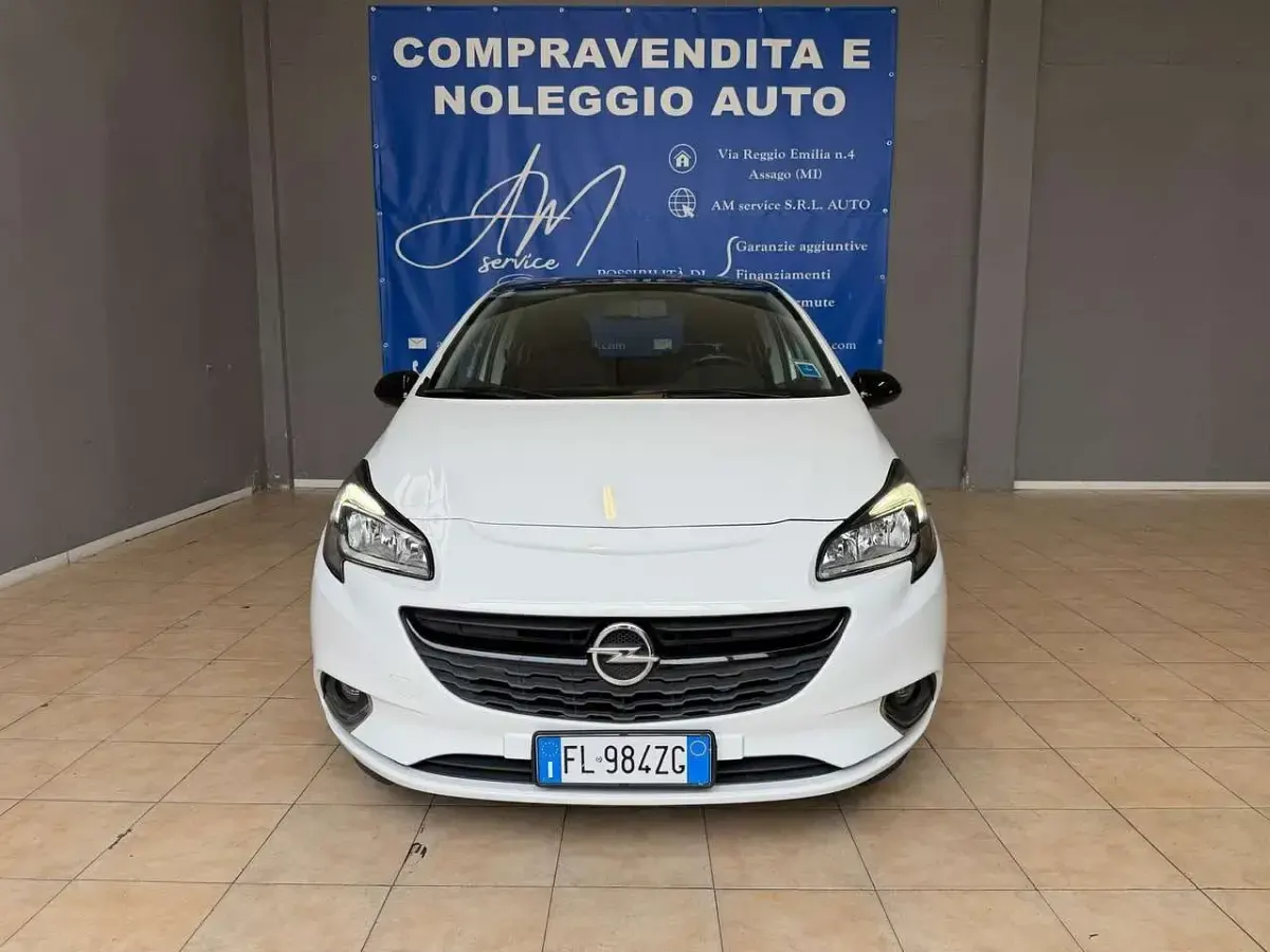 Usata Opel Corsa Cosmo 90 CV (66 kW) 2018 Bianco Utilitaria