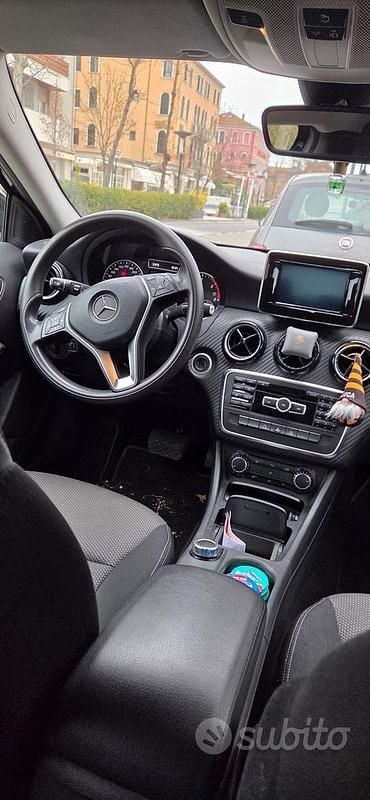Usata Mercedes GLA180 2015 Nero SUV