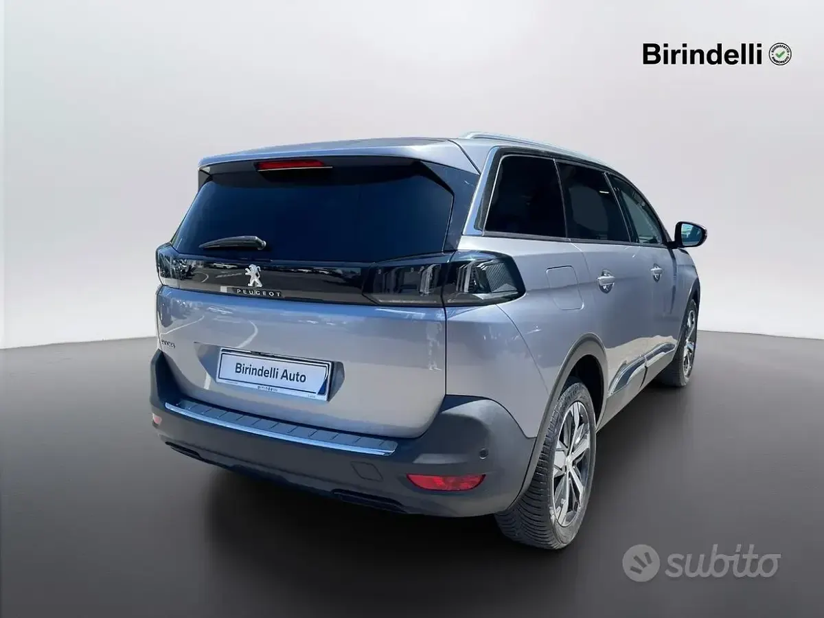 Usata Peugeot 5008 S 131 CV (96 kW) 2021 Grigio SUV