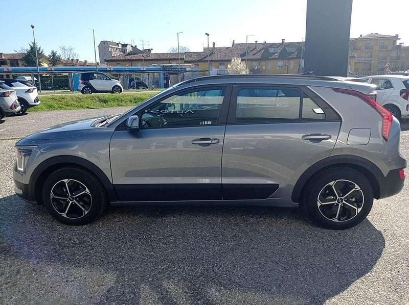 Nuova Kia Niro 126 CV (92 kW) 2026 (klg) steel gray SUV
