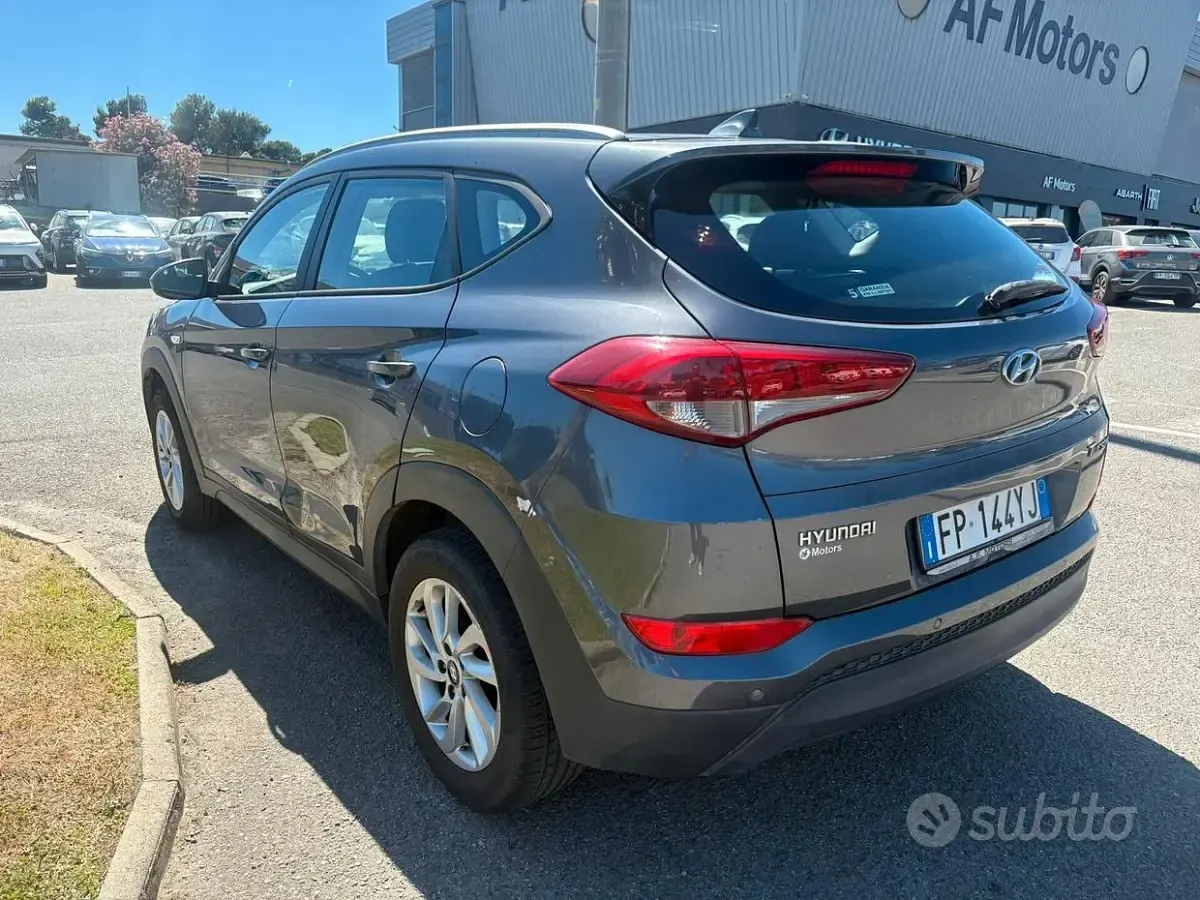 Usata Hyundai Tucson 116 CV (85 kW) 2018 Grigio SUV