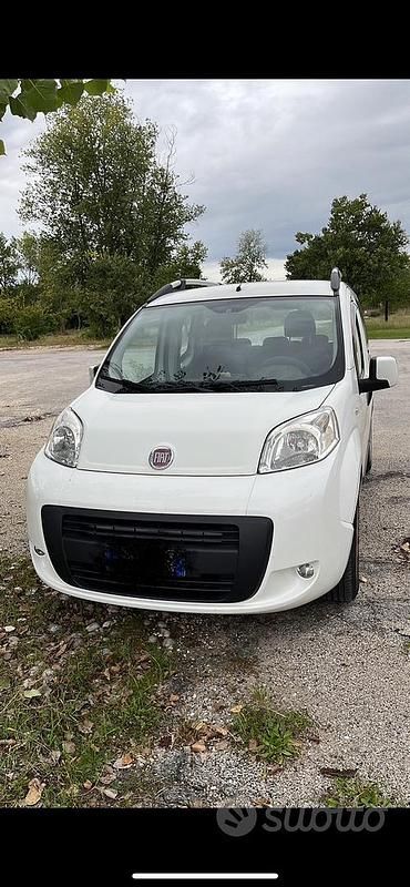 Usata Fiat Qubo Trekking 77 CV (56 kW) 2012 Bianco Monovolume