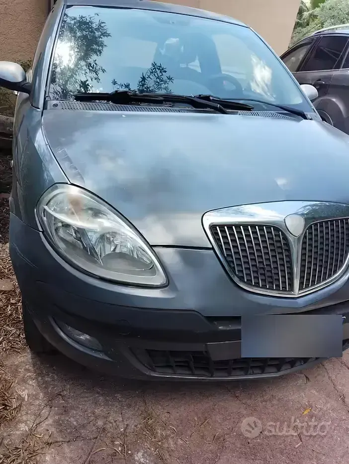 Usata Lancia Ypsilon 69 CV (50 kW) 2005 Grigio Utilitaria