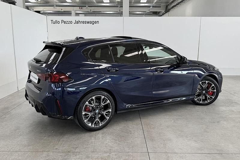 Usata BMW 120 M Sport 190 CV (139 kW) 2025 Tanzanite blu metallizzato Utilitaria