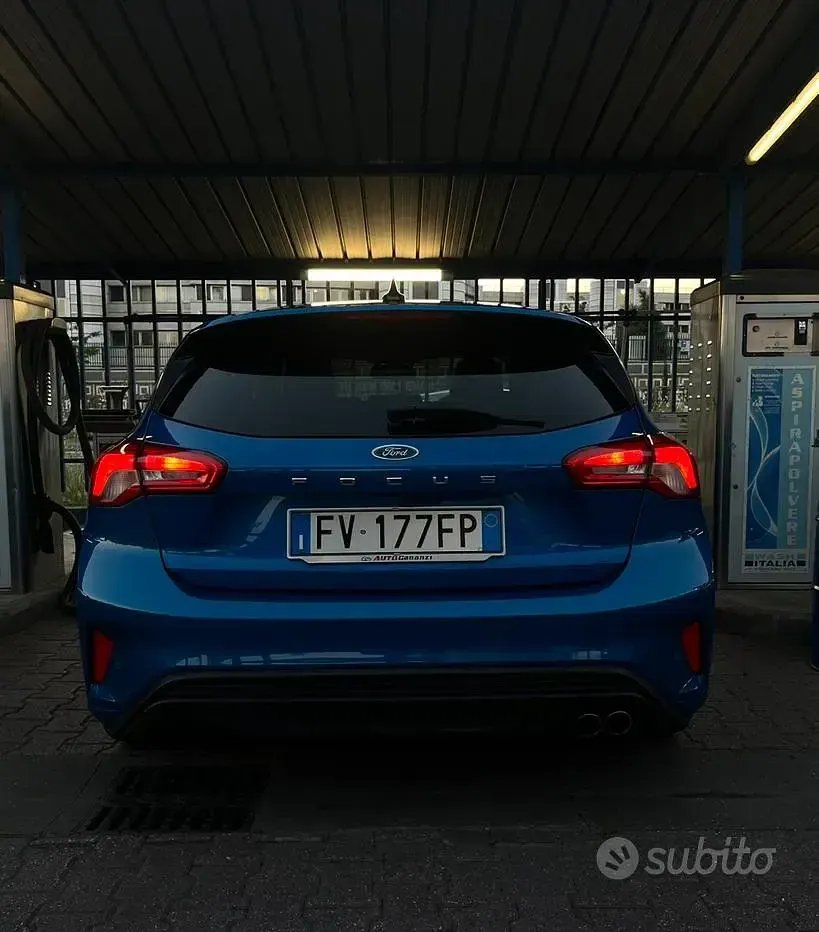 Usata Ford Focus ST-Line 120 CV (88 kW) 2019 Blu Berlina