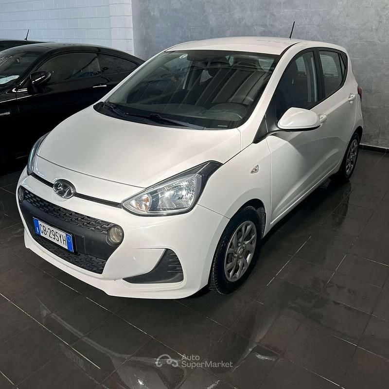 Usata Hyundai i10 67 CV (49 kW) 2020 Bianco Utilitaria
