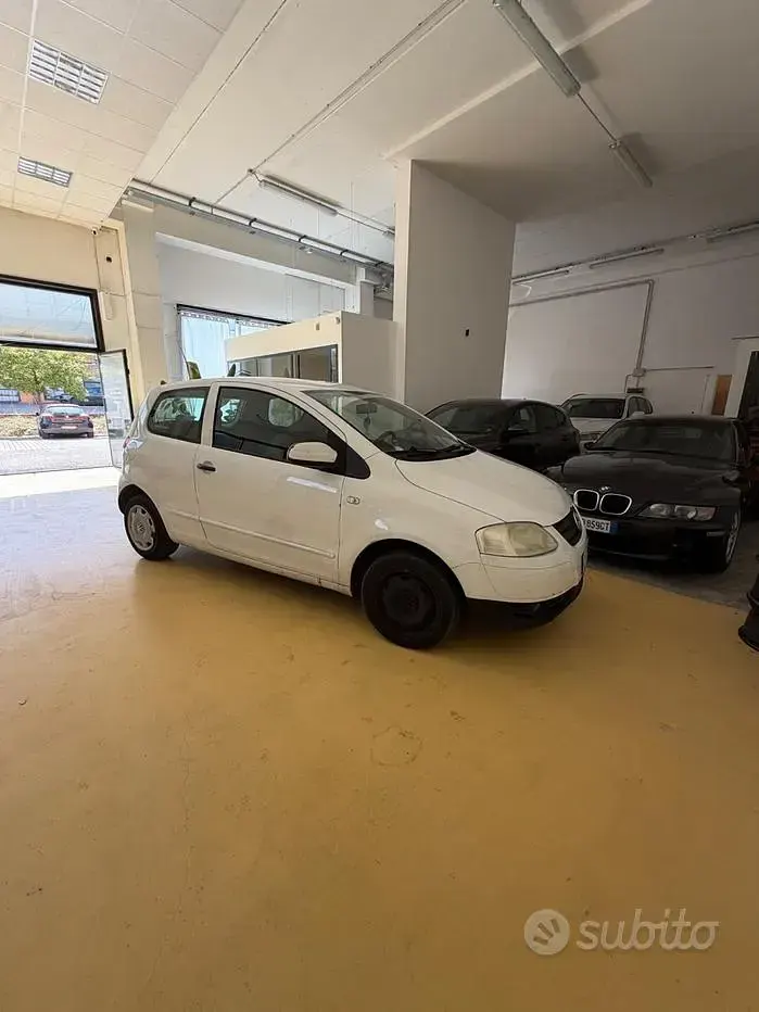 Usata VW Fox 54 CV (39 kW) 2009 Bianco Utilitaria