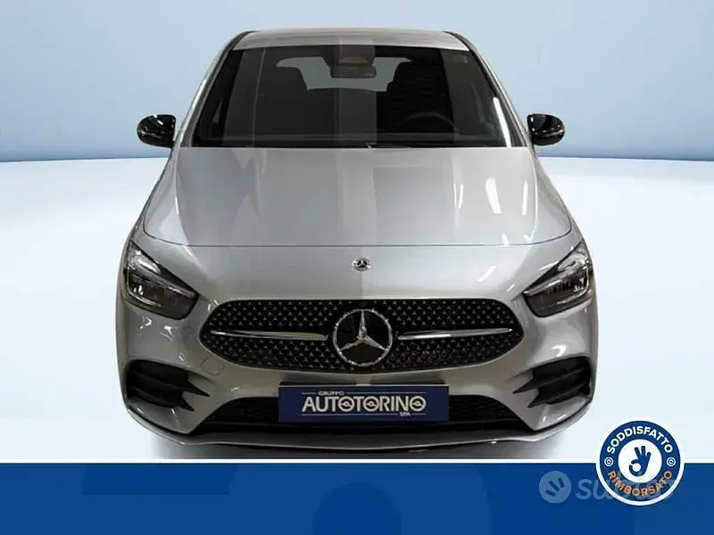 Nuova Mercedes B180 AMG 116 CV (85 kW) 2026 Grigio Utilitaria