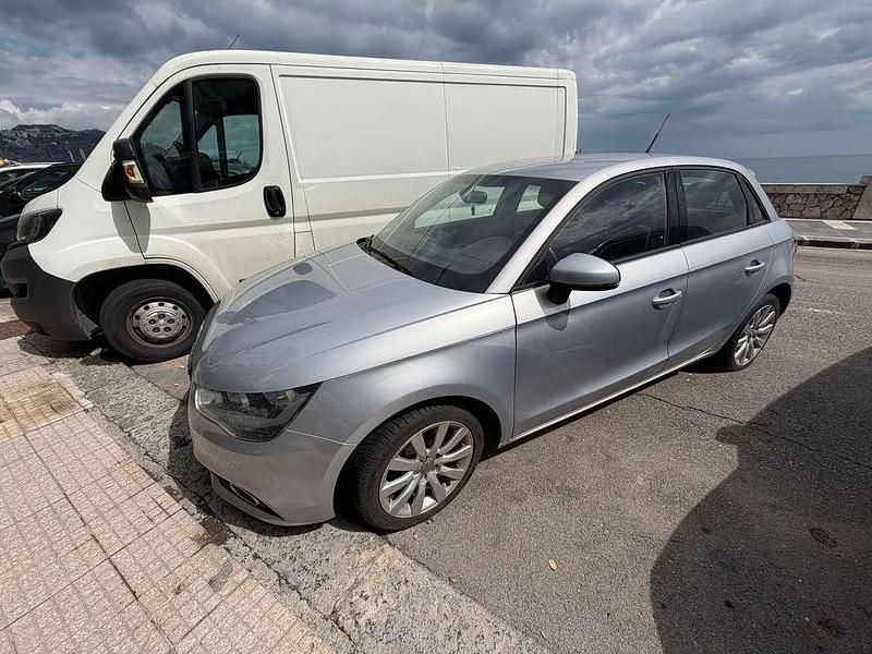 Usata Audi A1 Sportback Admired 90 CV (66 kW) 2014 Argento Utilitaria