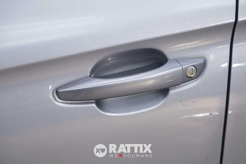 Usata Opel Grandland X 131 CV (96 kW) 2024 Kontrast grey SUV